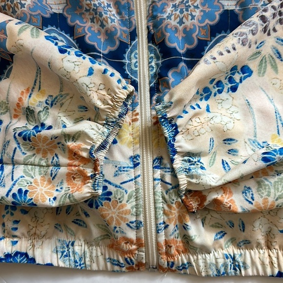 Daily Practice by Anthropologie Postcard Hooded Bomber Jacket Crane Print Sz L - Picture 11 of 16